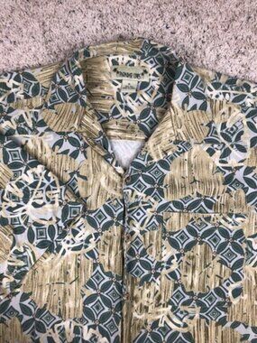 Paradise Coves Button Down Camp Shirt Hawaiian Tiki Floral Print Silk XL Casual